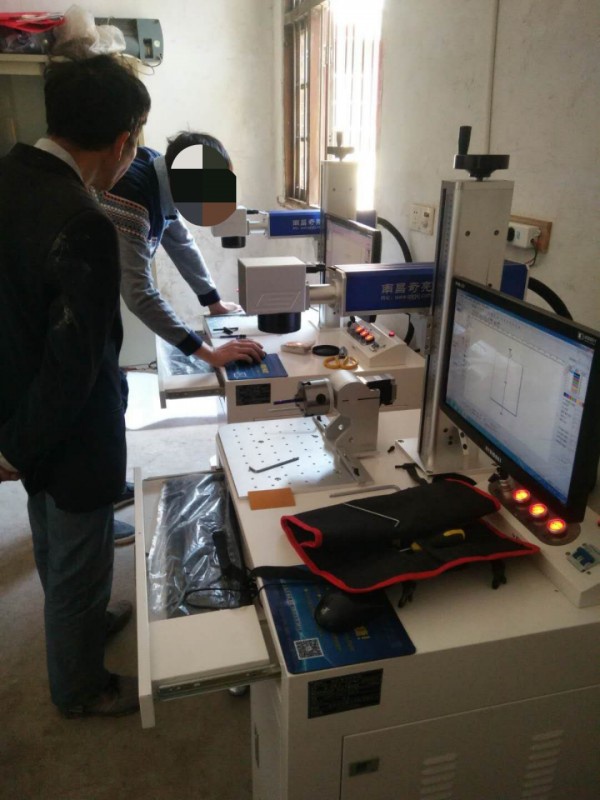 電子原件激光打標機